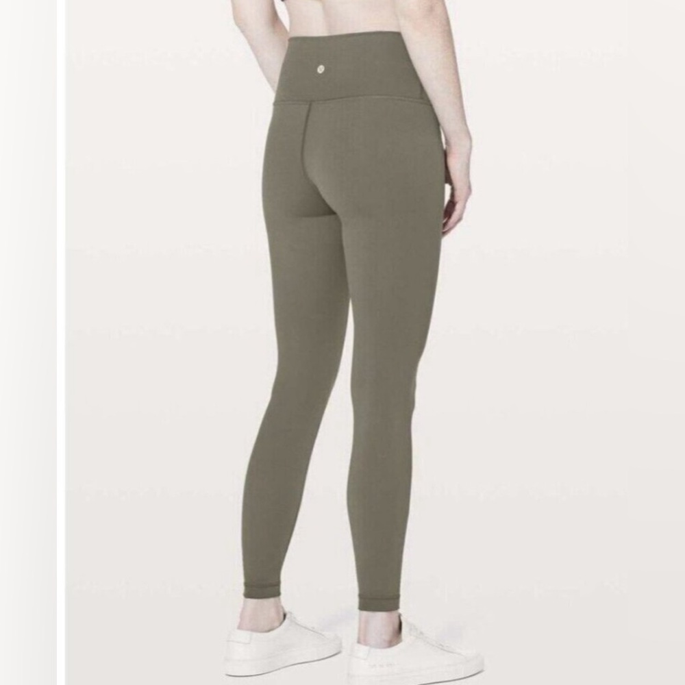 Lululemon Wunder Under Hi-Rise Tight *Full-On
Luxtreme 28" Dark Olive Sz 6